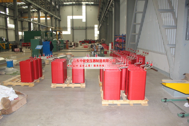 南康SCB10-2500KVA干式电力变压器